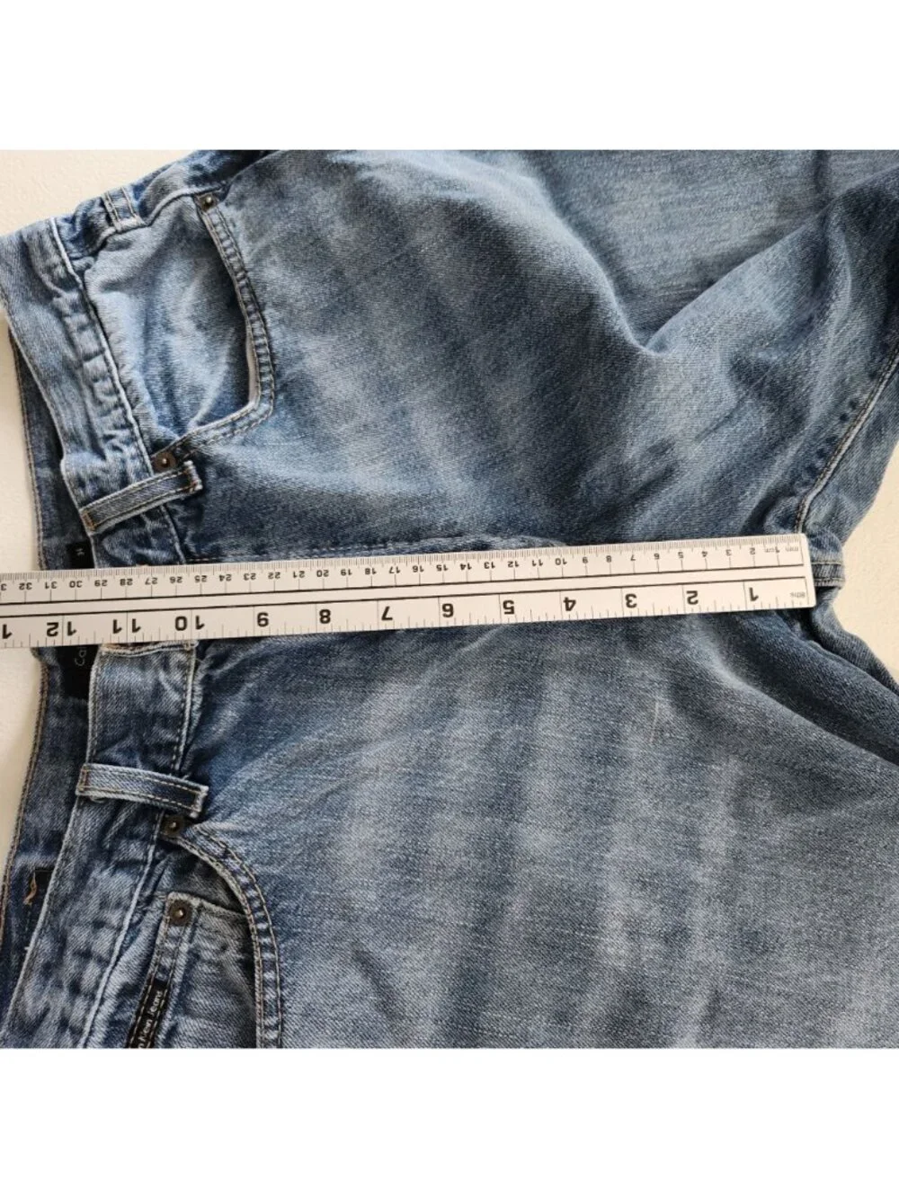 Calvin Klein Mens Blue Jeans Size 34 Relaxed Fit Straight Leg Denim